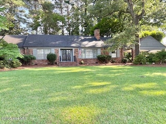 3604 Woodlawn Rd, Rocky Mount, NC 27804