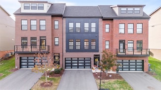 202 Kousa Ln, Venetia, PA 15367