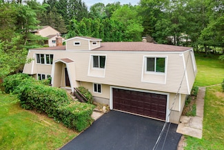 58 Salem Rd, Prospect, CT 06712