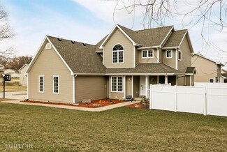 2400 Pine Ct, van Meter, IA 50261