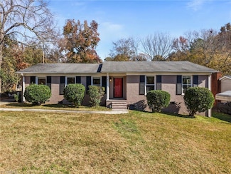 2507 Dumfries Rd, Greensboro, NC 27407