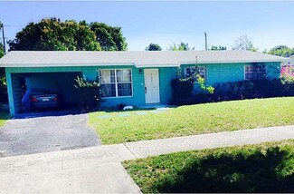4420 N Shore Dr, West Palm Beach, FL 33407