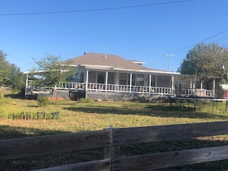 325 Cr 100, San Saba, TX 76877