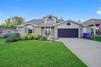 246 Lakeview Ct, Steger, IL 60475