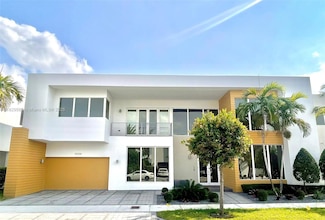 10258 NW 74th Terrace, Medley, FL 33178