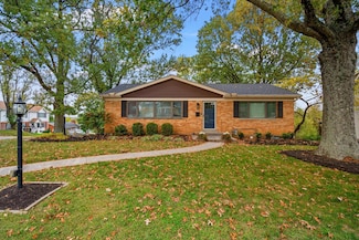 33 Winding Way, Fort Thomas, KY 41075