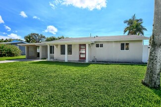 126 NW 3rd Ct, Boca Raton, FL 33432