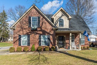 305 E Lowry Ln, Lexington, KY 40503