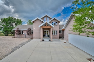 320 Old Farm Ln, Coalville, UT 84017