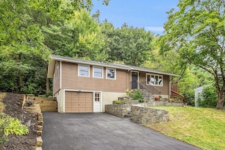 41 Ontario Dr, Hudson, MA 01749