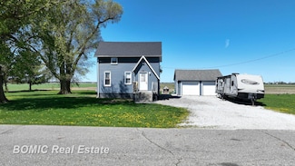1616 S Bradford Rd, Reese, MI 48757