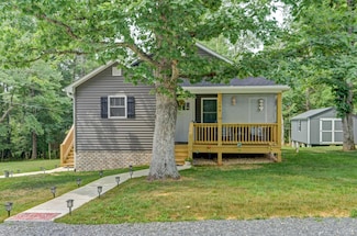 199 Dunivan Dr, Rustburg, VA 24588