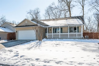 3006 Timber Hill Ct, Des Moines, IA 50320