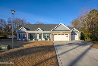 636 Prospect Way, Sneads Ferry, NC 28460