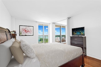 100 Bayview Dr Unit 1223, Sunny Isles Beach, FL 33160