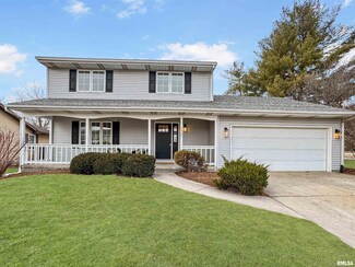 5527 N Ramblewood Ct, Peoria, IL 61615
