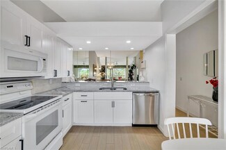 2420 Hidden Lake Dr Unit 1008, Naples, FL 34112