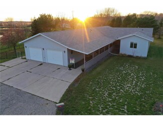 300 John St, Starbuck, MN 56381