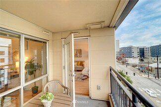 321 10th Ave S Unit 711, Seattle, WA 98104