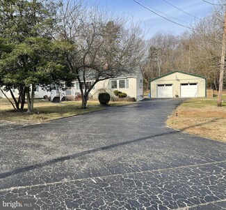 101 Garfield Ave, Chesilhurst, NJ 08089