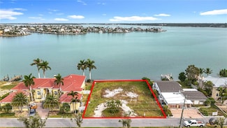 12 Paradise Ln, Treasure Island, FL 33706