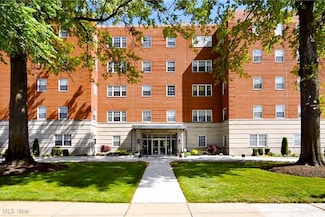 18975 Van Aken Blvd Unit 407, Shaker Heights, OH 44122