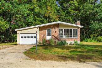 158 County Rd, Bedford, NH 03110