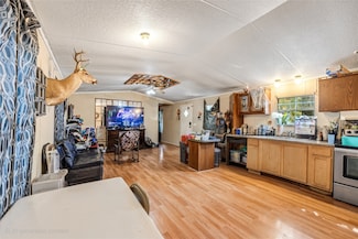 401 Dunnam Ave, Cleveland, TX 77327