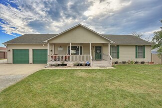 114 N Wilson St, Potomac, IL 61865