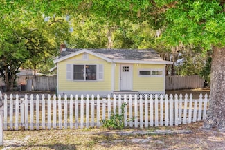 5750 Delta St, Orlando, FL 32807