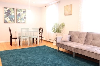 12 Regent St Unit 2, Cambridge, MA 02140