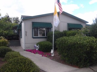 122 Whispering Willow Dr, Grants Pass, OR 97527
