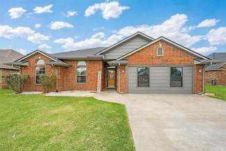 104 E C Ave, Cache, OK 73527
