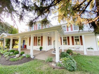 771 E 800 S, Fairmount, IN 46928