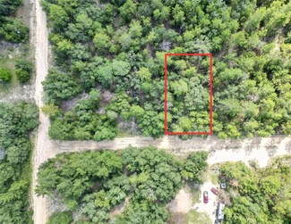 122 Jones St, Interlachen, FL 32148