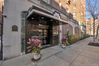 110-31 73rd Rd Unit 4B, Forest Hills, NY 11375