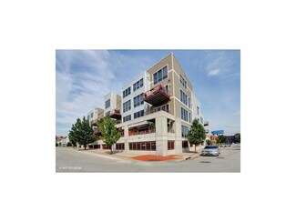 522 Locust Ln Unit 303, Kansas City, MO 64106