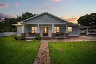 3003 Waylon Ln, Valrico, FL 33596