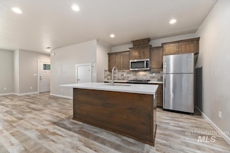 10355 W Carlton Bay Dr, Garden City, ID 83714