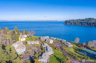 100 Olympic Place Unit 18, Port Ludlow, WA 98365