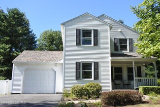 20 Tanglewood Dr, South Glens Falls, NY 12803