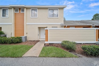 86 Silver Park Cir, Kissimmee, FL 34743