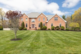 131 Burnside Ave, Seekonk, MA 02771