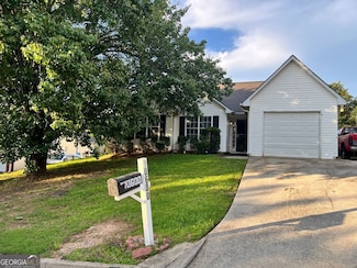 10600 Pine Forest Ln, Jonesboro, GA 30238