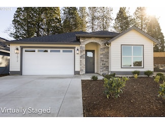 1012 E Rork Ct, Newberg, OR 97132