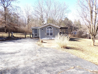 317 Burr Oak Rd, Foley, MO 63347