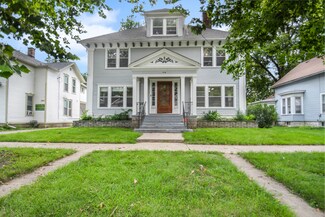 442 Pennsylvania Ave, Aurora, IL 60506