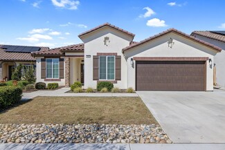 3610 E College Ct, Visalia, CA 93292