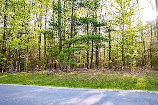 301 Royal Oaks Dr Unit 1, Daniels, WV 25832