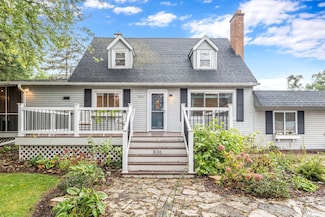 836 Maxwell St, Lake Geneva, WI 53147